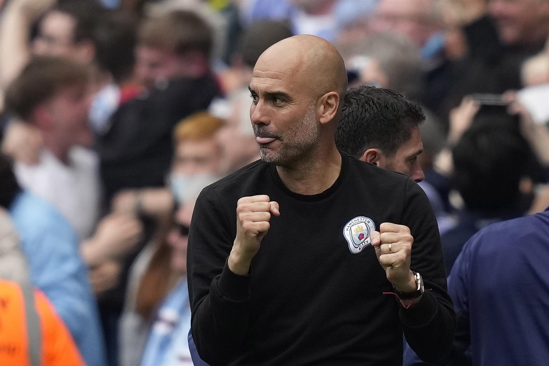 Pep Guardiola, durante el Manchester City-Aston Villa de la pasada temporada / REDES