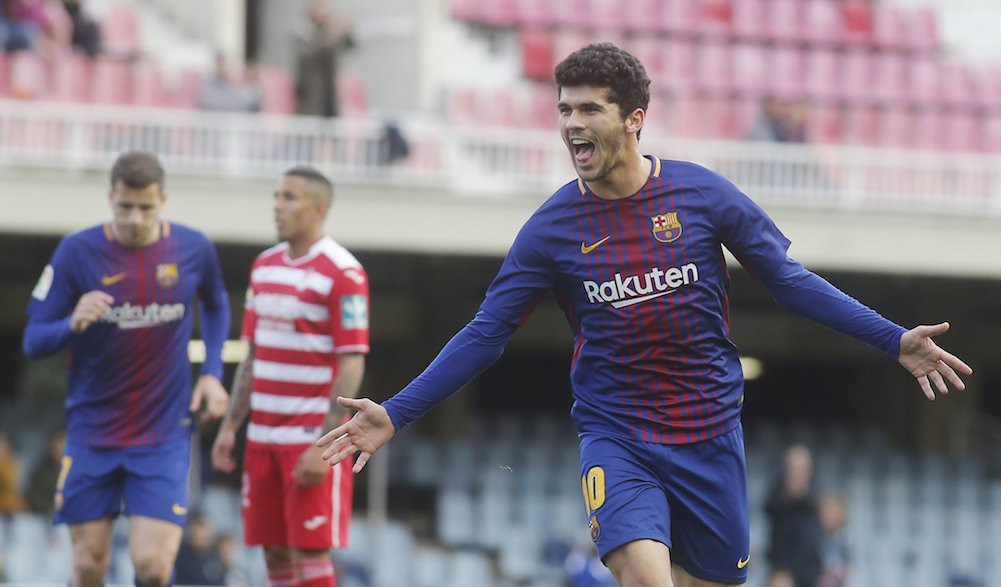 Una foto de archivo de Carles Aleñá con el filial / EFE