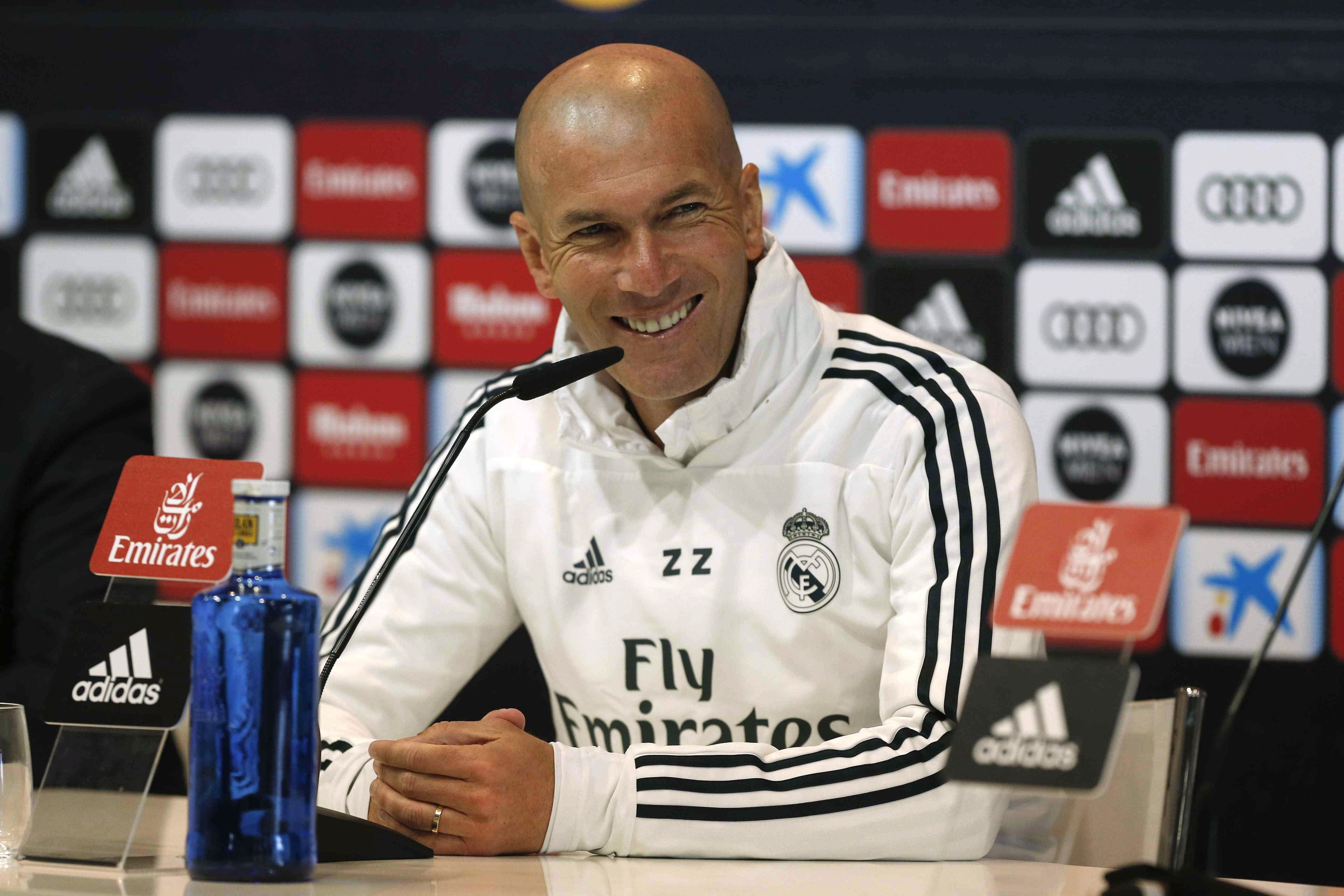 Zidane en una rueda de prensa con el Real Madrid / EFE