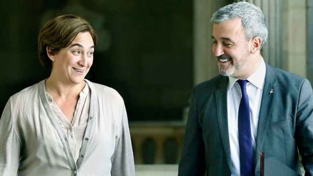 Ada Colau, alcaldesa de Barcelona, y Jaume Collboni, teniente de Alcalde de Empresa, Cultura e Innovación / EFE