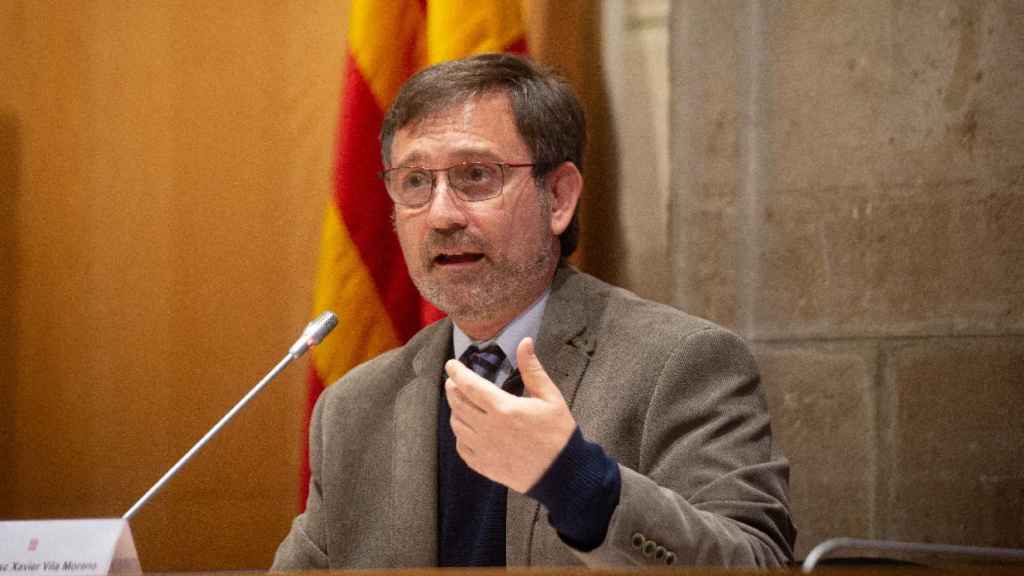 El secretario de Política Lingüística Francesc-Xavier Vila, tras participar en la firma del acuerdo entre el Govern de ERC y Francia para extender el catalán