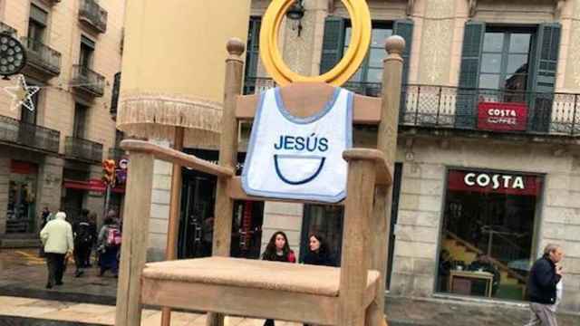 El niño Jesús en el pesebre abstracto de Colau / CG