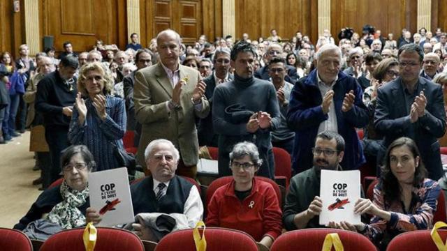 Acto organizado por el Col.lectiu Wilson y Drets en el Colegio de Abogados para pedir la liberación de los presos del independentismo / EFE