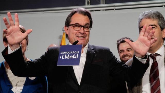 Artur Mas, el domingo valorando los resultados / EFE