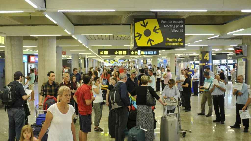 El aeropuerto de Son Sant Joan, de Palma de Mallorca, en una imagen de este verano / EFE