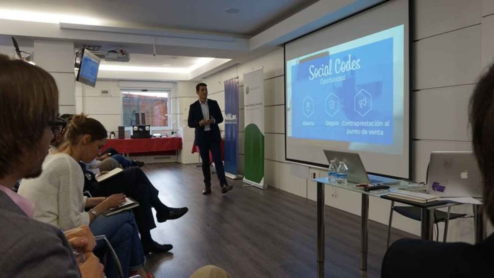 El CEO de Social Codes, Guillermo Peña, durante su presentación en el 1r Foro Startup Capital.