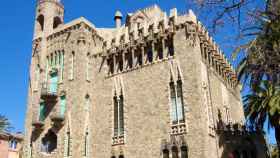 Fachada de la Torre de Bellesguard, uno de los regalos de Gaudí a Barcelona / GERTH MICHAEL - WIKIMEDIA COMMONS