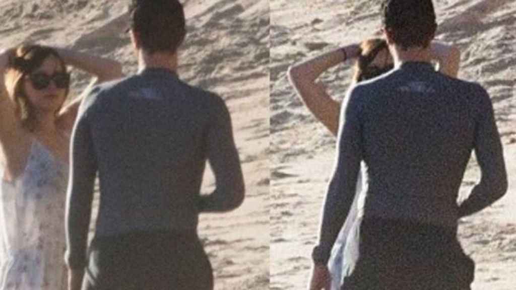 Dakota Johnson y Chris Martin, cazados en Malibú / CG