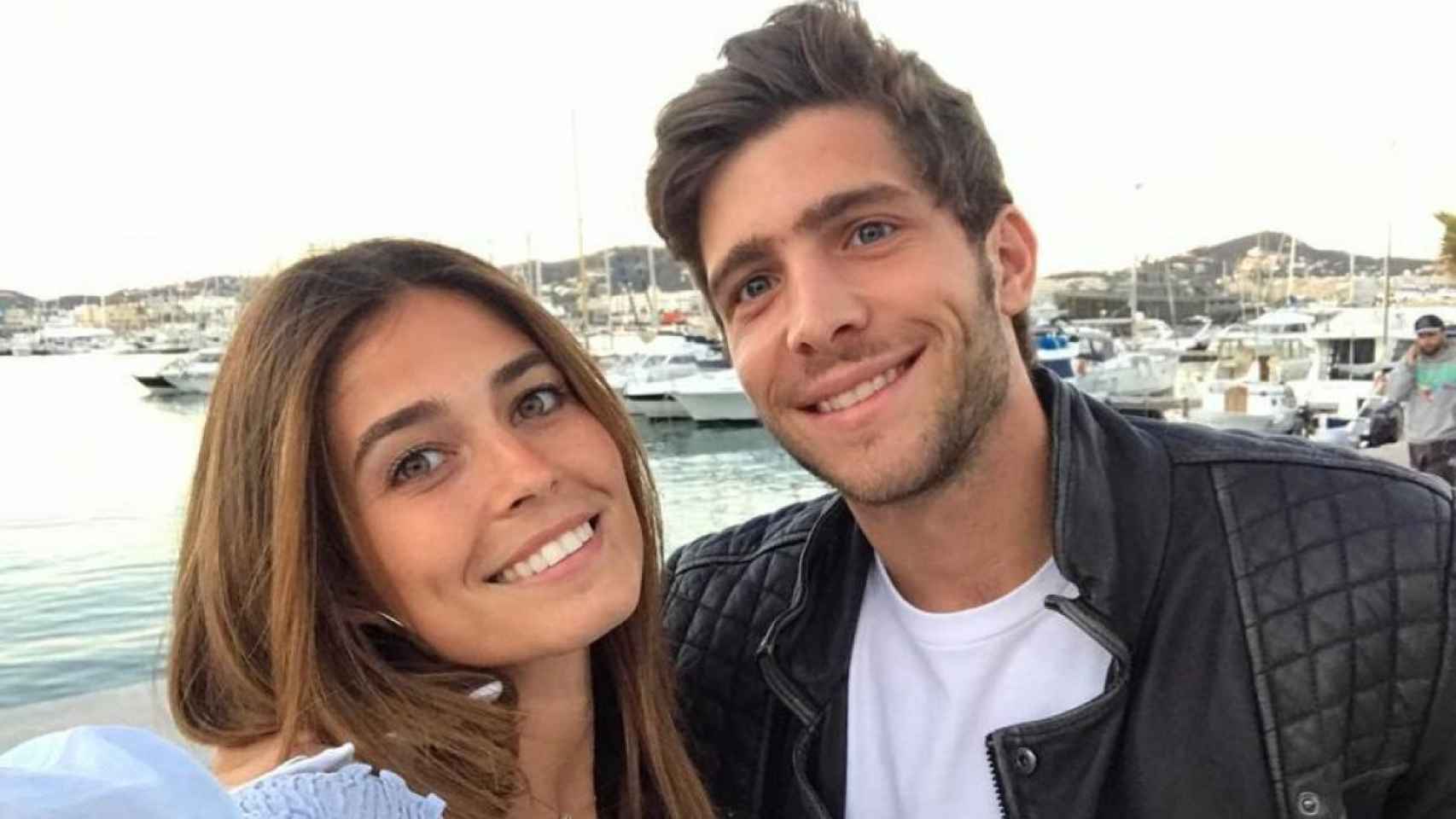 Sergi Roberto y Coral Simanovich de vacaciones