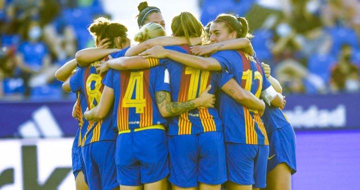 Las jugadoras del Barça Femenino, celebrando la victoria contra el Levante / FCB