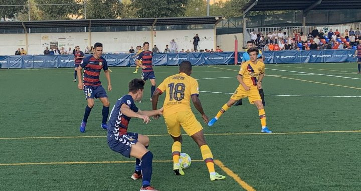 Akieme y Riqui Puig en el Llagostera-Barça B / FC Barcelona