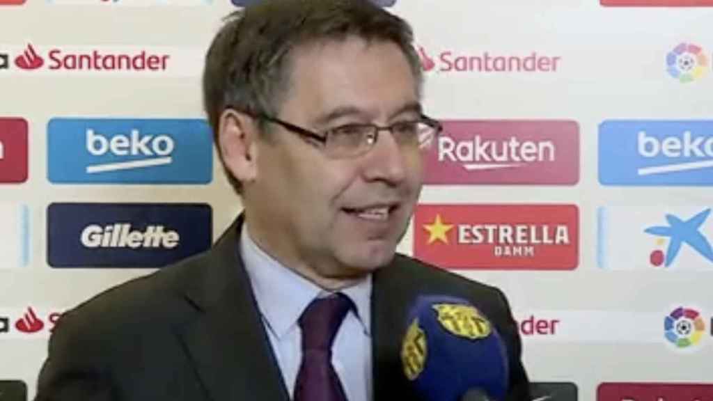 Una foto de Josep Maria Bartomeu analizando el encuentro ante el Atlético de Madrid / FCB