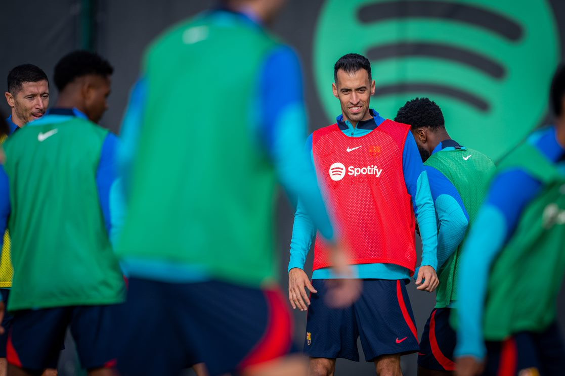 Sergio Busquets, durante un entrenamiento del Barça / FCB