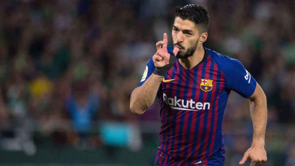 Luis Suárez celebrando un gol con el Barça /EFE