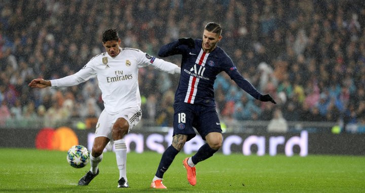 Varane disputando un balón con Mauro Icardi / EFE