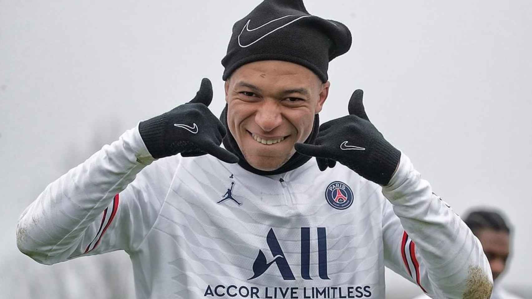 Kylian Mbappé, durante un entrenamiento con el PSG / Redes