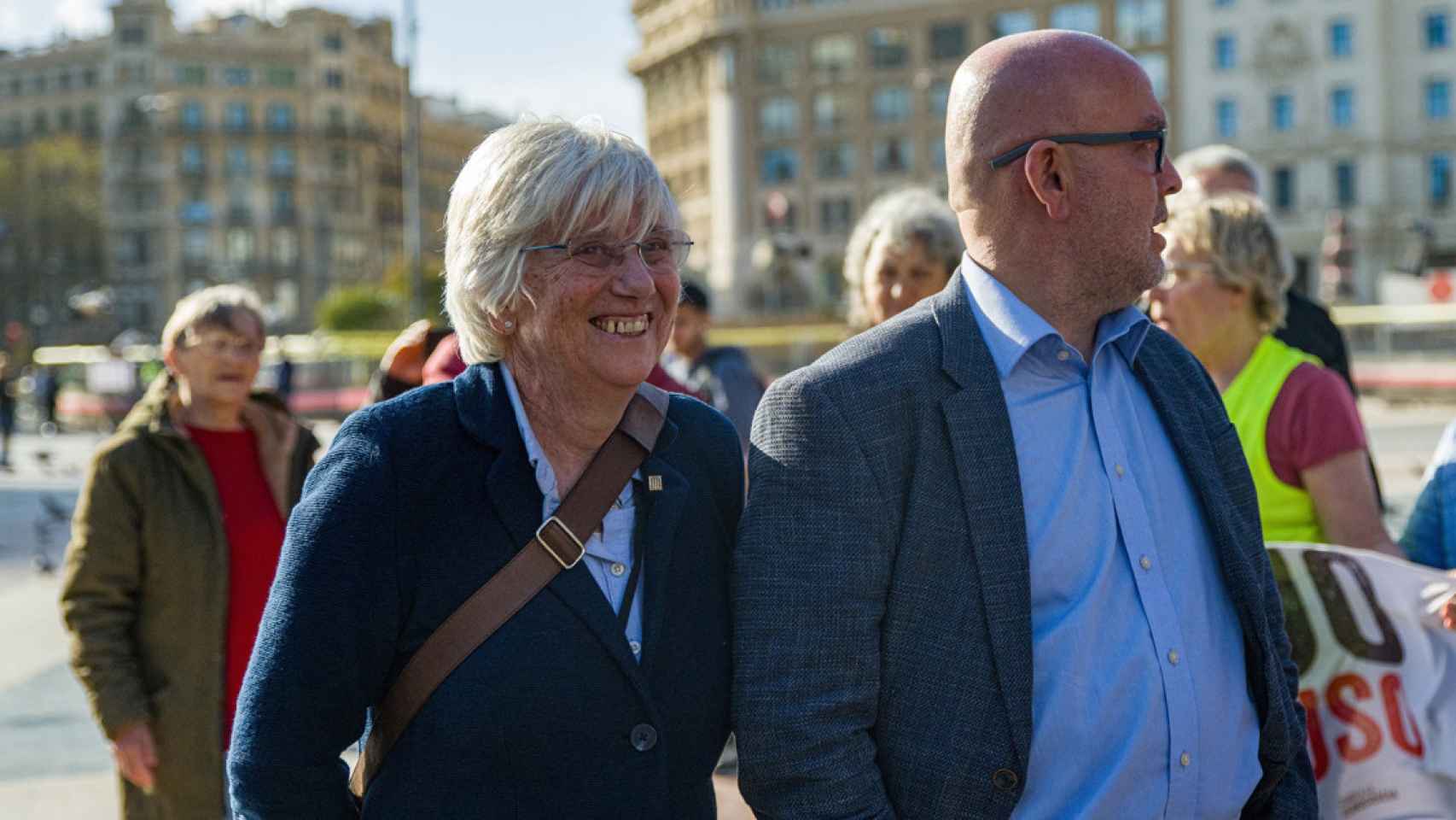 La 'exconsellera' y eurodiputada Clara Ponsatí con su abogado Gonzalo Boye / LORENA SOPÊNA - EUROPA PRESS