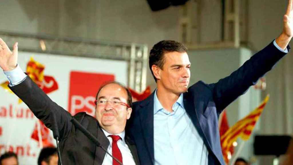 Miquel Iceta (i) y Pedro Sánchez (d) en un acto del PSC