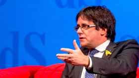 Puigdemont carga ahora contra el fanatismo del Rey