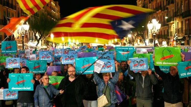Concentraciones en Cataluña para exigir la libertad de los detenidos