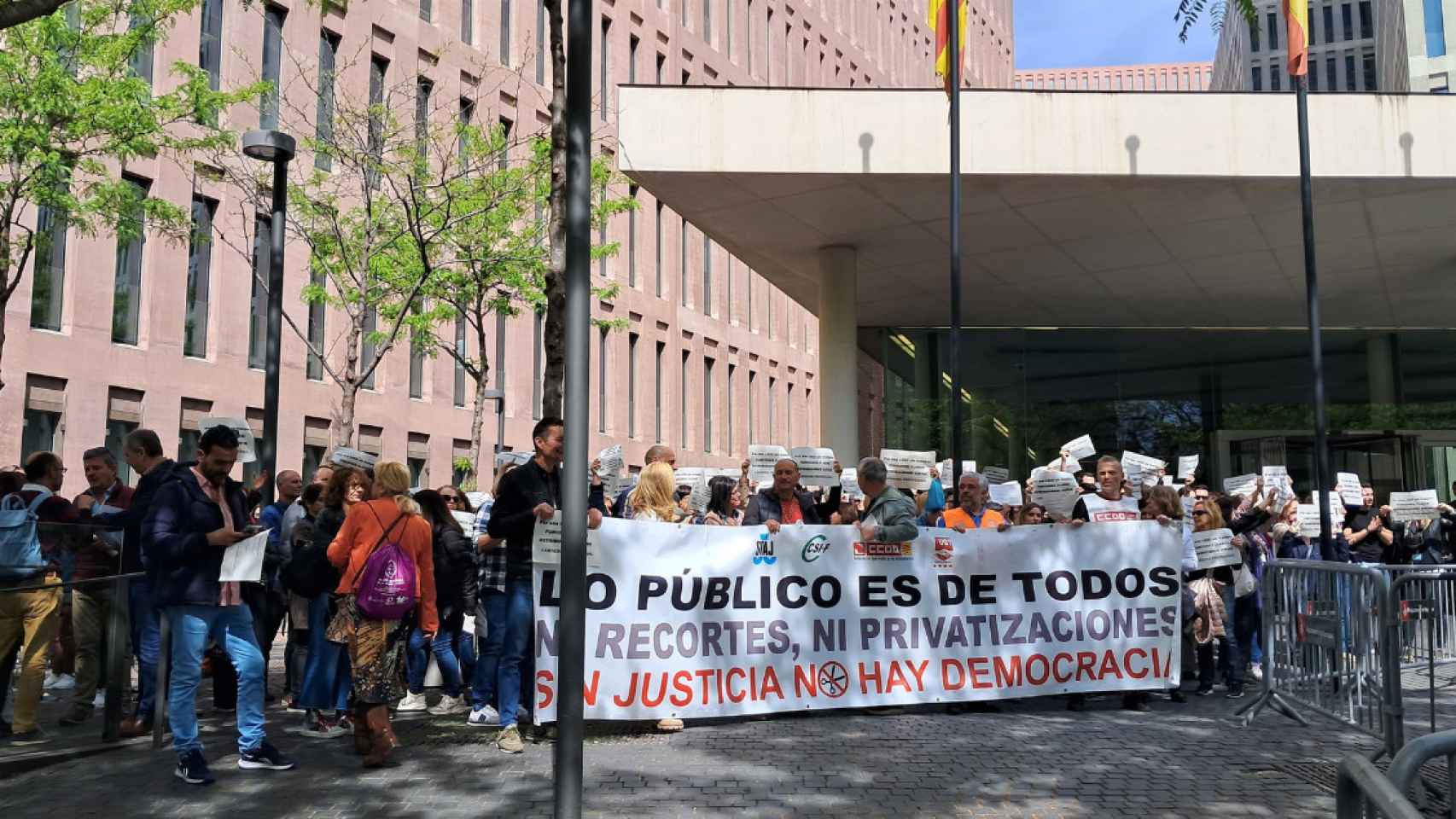 Funcionarios de Justicia participan en el paro parcial de este lunes / EUROPA PRESS