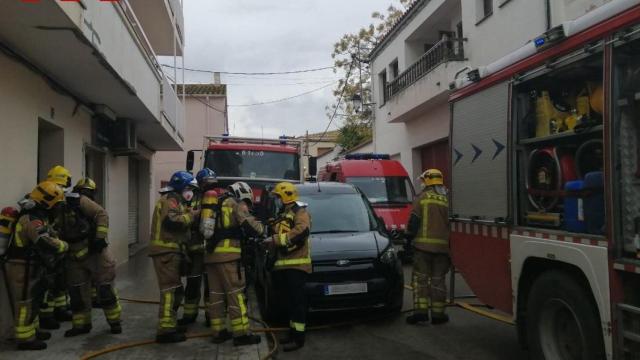 Un operativo de los Bomberos de la Generalitat en un incendio / EUROPA PRESS