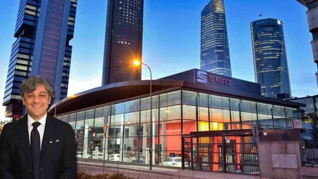 Luca de Meo, presidente de Seat, con el concesionario del grupo en la avenida Castellana de Madrid.