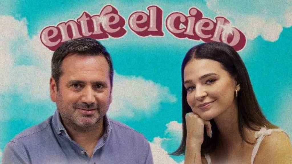 Laura Escanes y Álvaro Bilbao en el podcast 'Entre el cielo y las nubes' / PODIMO