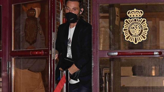 Antonio David Flores sale de una comisaría / EP