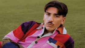 Héctor Bellerín, posando para una revista de moda / REDES