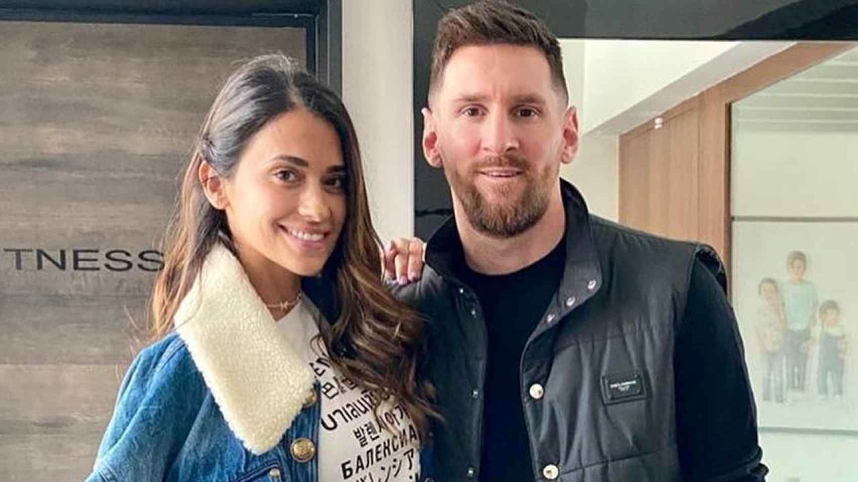 Antonella Roccuzzo con Leo Messi