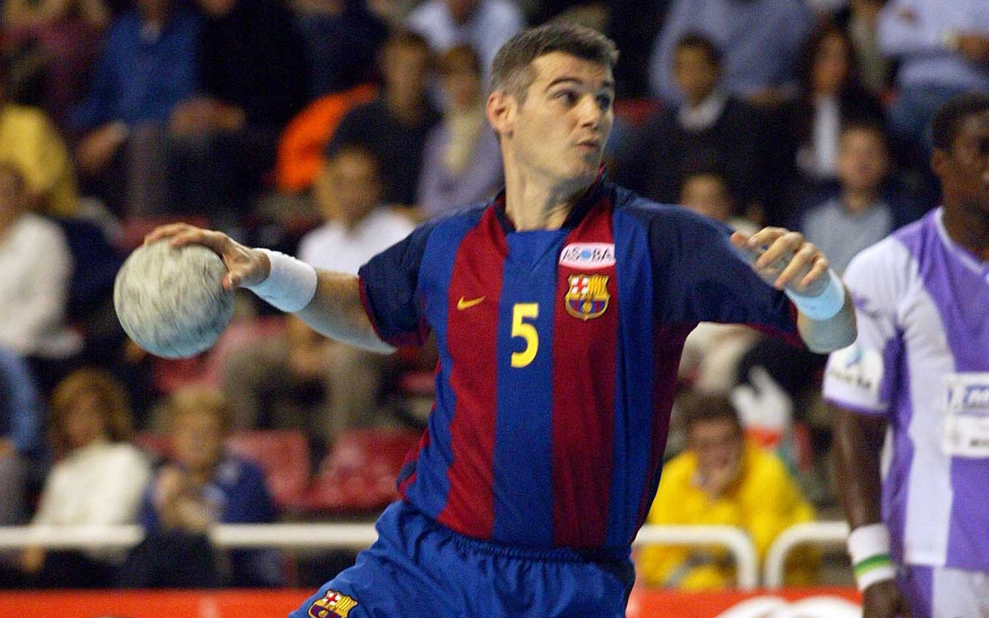 Enric Masip, en un partido con el Barça de balonmano