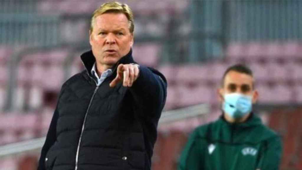 Ronald Koeman ante el Valencia en el Camp Nou / REDES