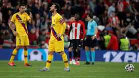 Messi lamentando la eliminación del Barça contra el Athletic / EFE