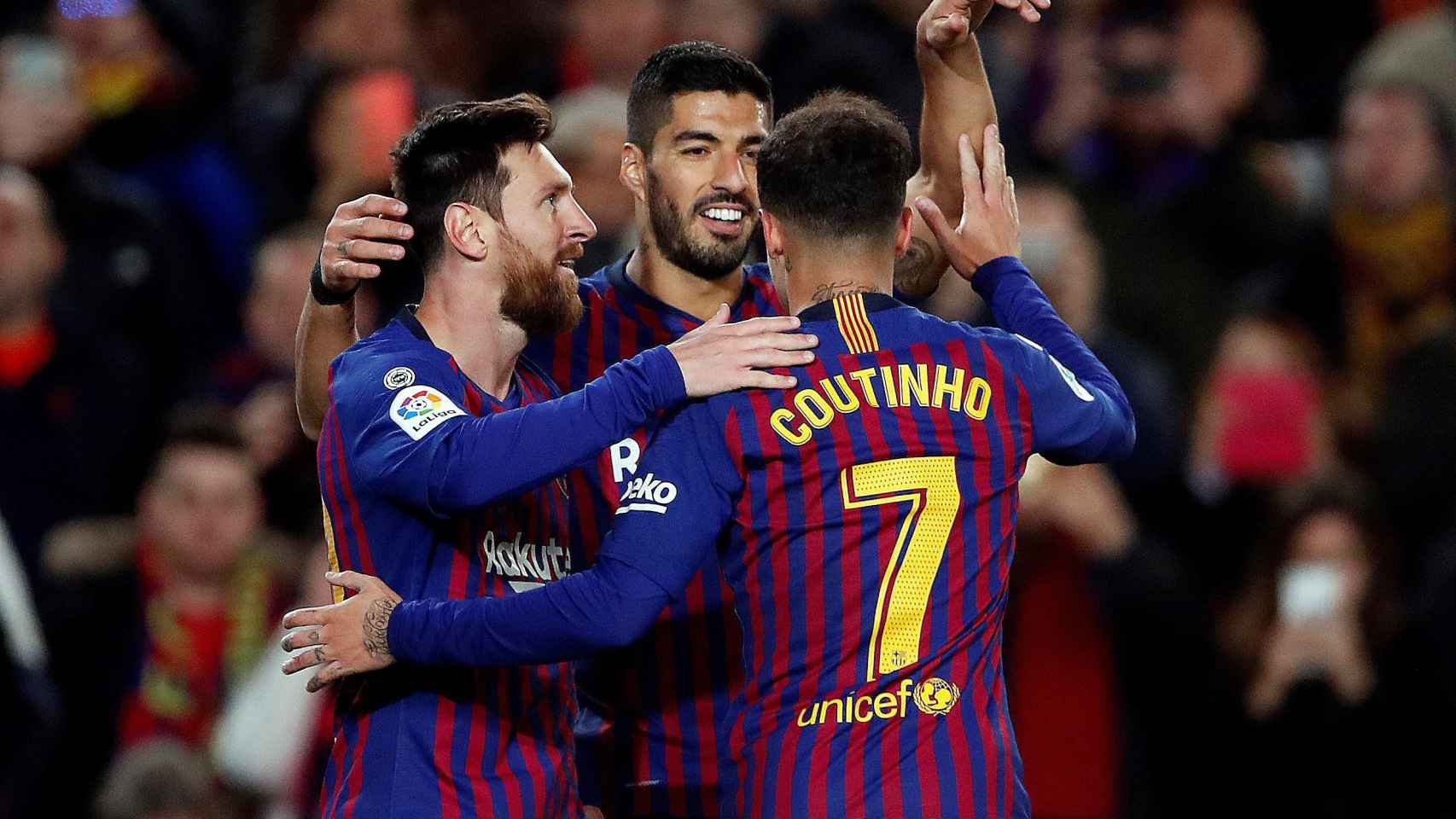 Coutinho, Messi y Luis Suárez celebran un gol en el Barça-Eibar / EFE