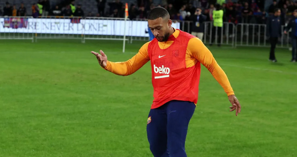 Memphis Depay, en el entrenamiento previo al amistoso del Barça en Australia / FCB