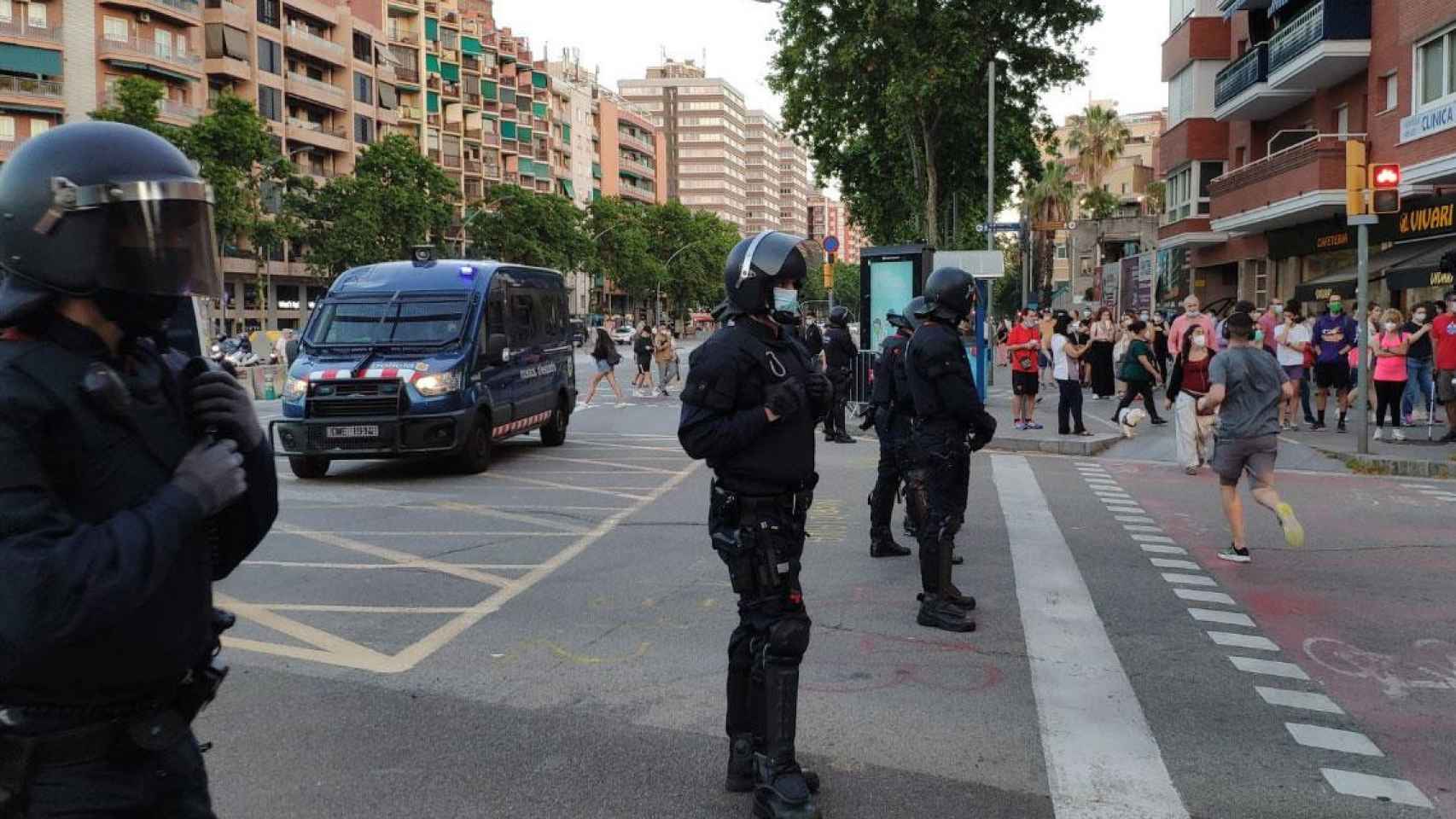 Antidisturbios de Mossos frustan el corte de la Meridiana / TWITTER