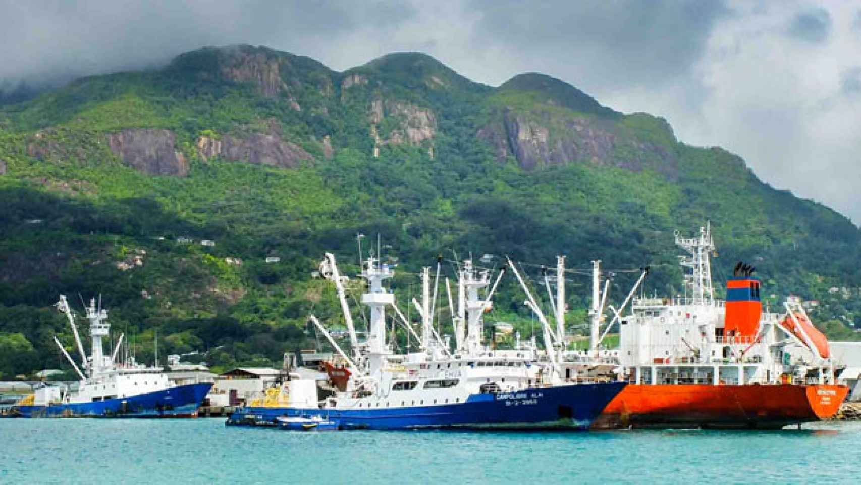 Barcos atuneros en las islas Seychelles. / CG