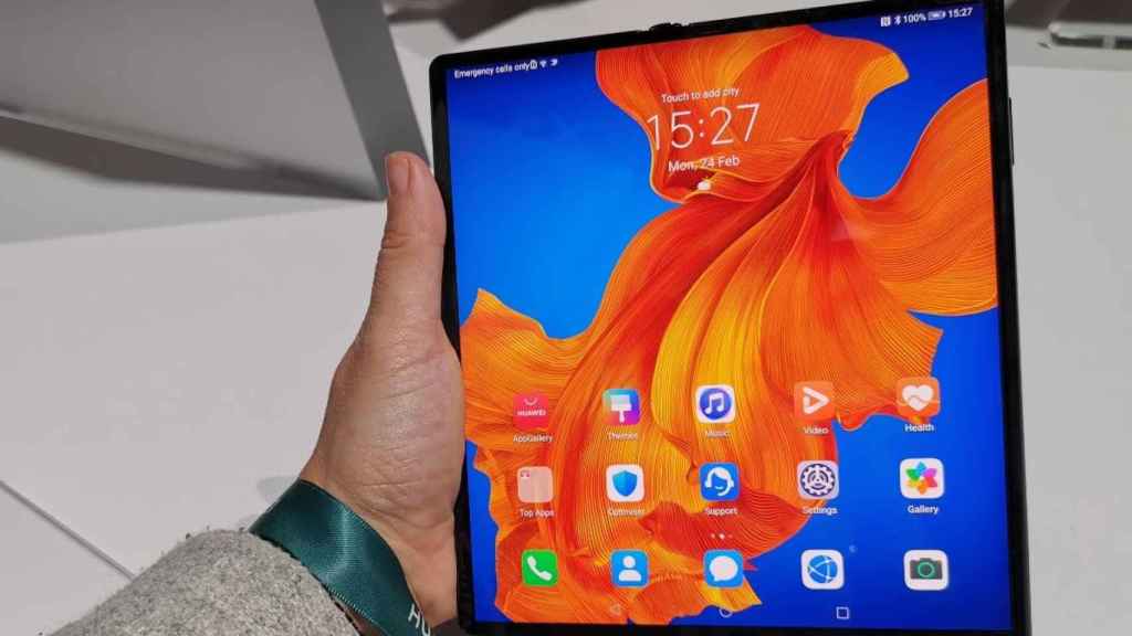 El teléfono plegable Huawei Mate XS / CG