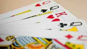 Baraja para jugar a juegos de cartas / PDPics EN PIXABAY