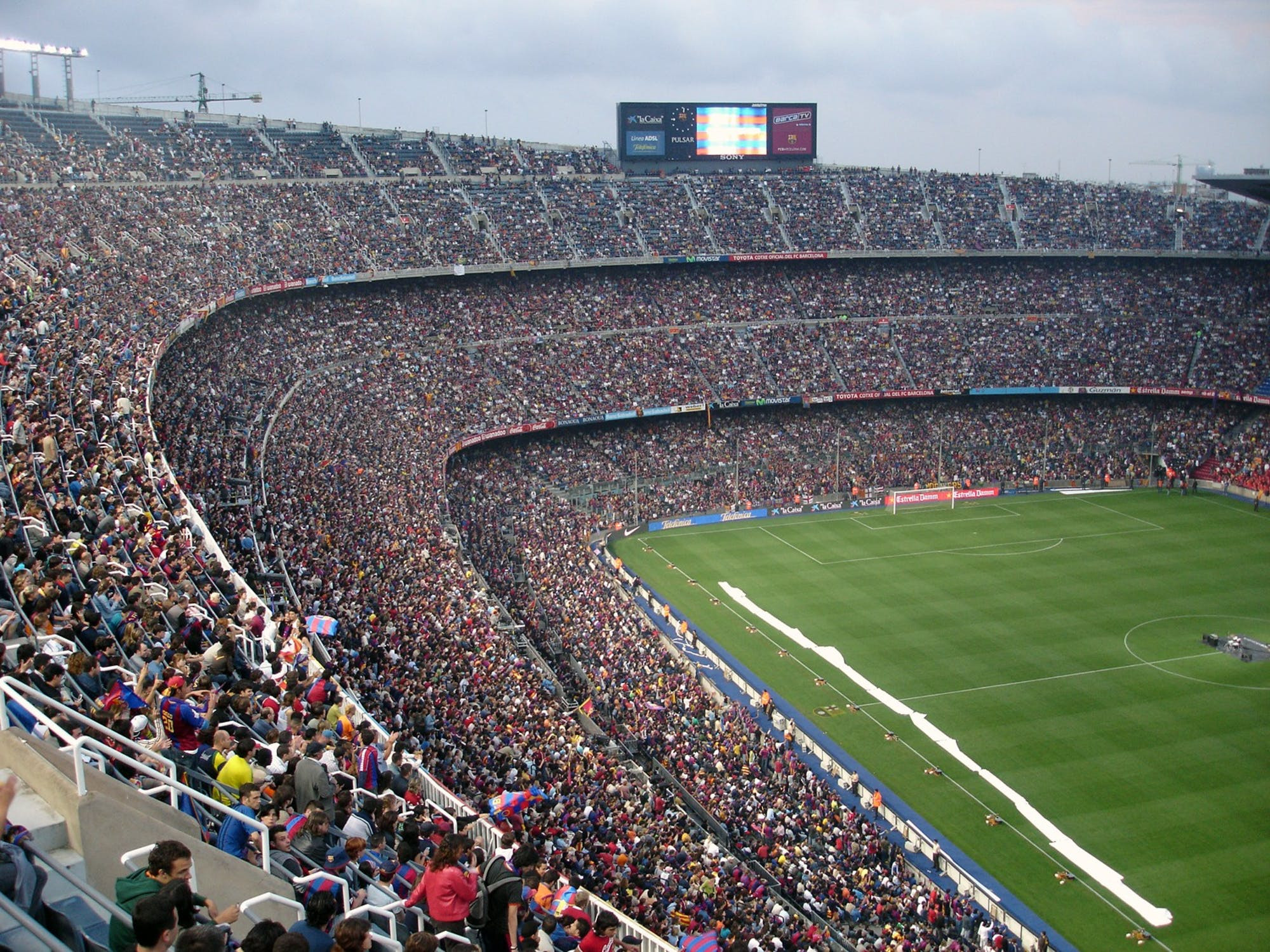 Imagen del Camp Nou lleno / EFE