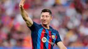 Robert Lewandowski logra el debut soñado con el Barça / REDES