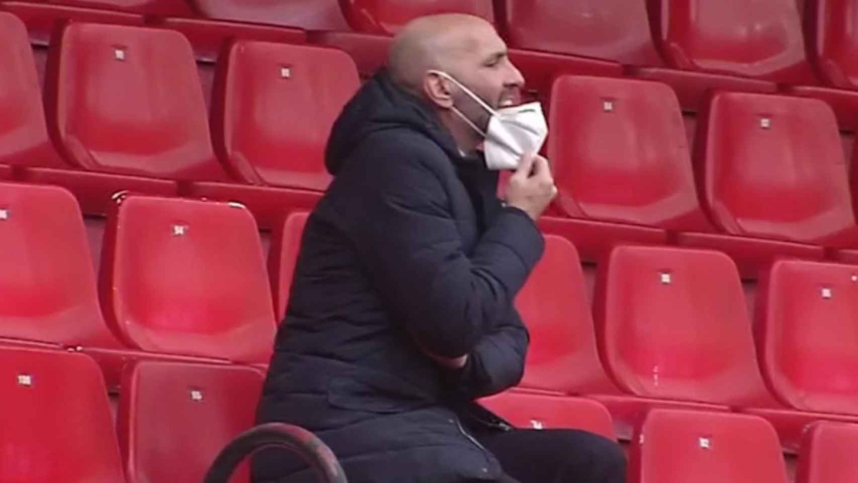 Monchi gritando en el Sevilla-Barça / REDES