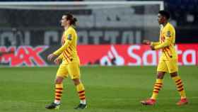 Griezmann y Firpo después de la eliminación de la Champions / FC Barcelona