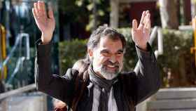 El presidente de Òmnium Cultural, Jordi Cuixart, a su salida de la Audiencia Nacional tras declarar el 16 de octubre / EFE