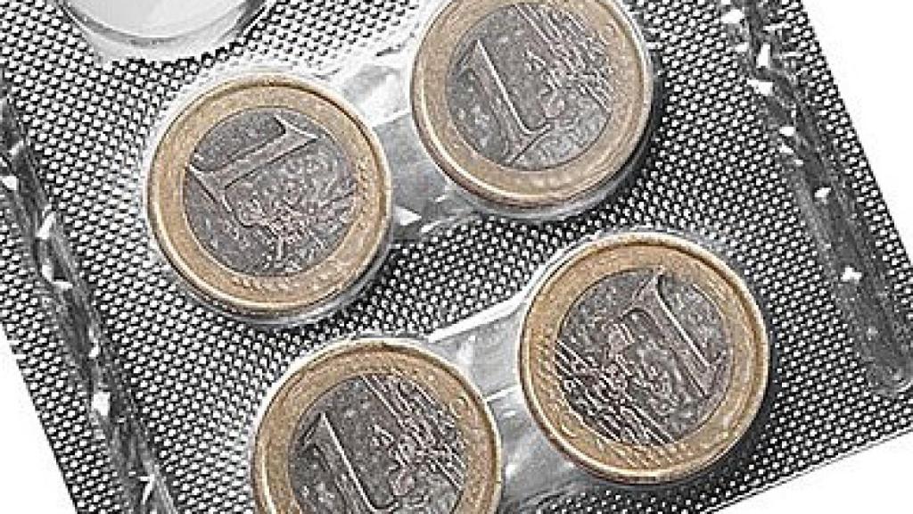 Fotomontaje de un blíster con euros en lugar de medicamentos
