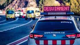 Los Mossos d'Esquadra en el lugar de un accidente, como el registrado en la B-224 / MOSSOS