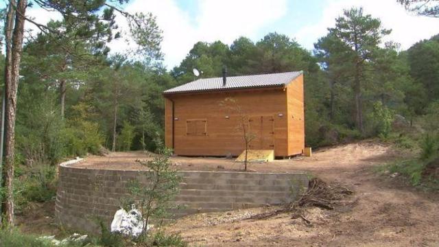 Caseta construida por el subdelegado del Gobierno, Joan Sabaté, en Roquetes (Tarragona) / CCMA