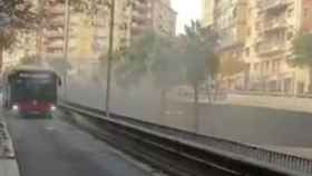 Cortado el túnel de la ronda del Guinardó por una furgoneta en llamas / TWITTER