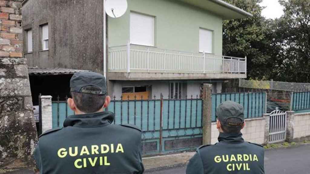 La Guardia Civil registra en Rianxo (A Coruña) la vivienda del hombre detenido por la desaparición de Diana Quer / EFE